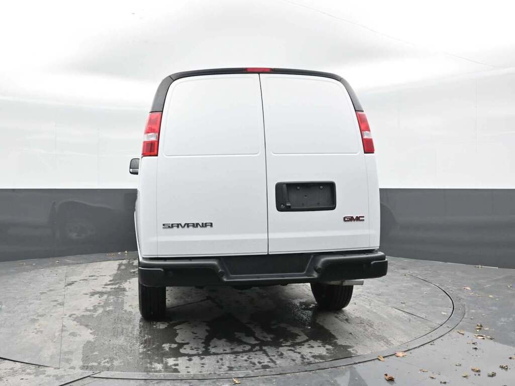 2025 GMC Savana Cargo RWD 2500 Regular Wheelbase Work Van