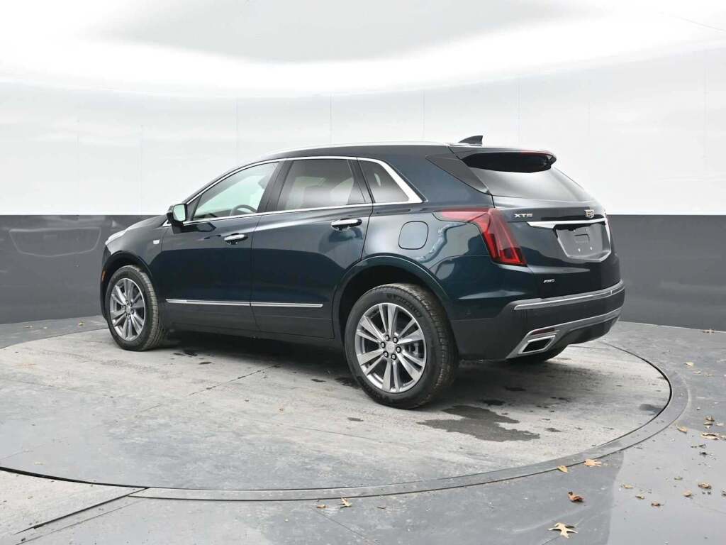 2026 Cadillac XT5 Premium Luxury AWD