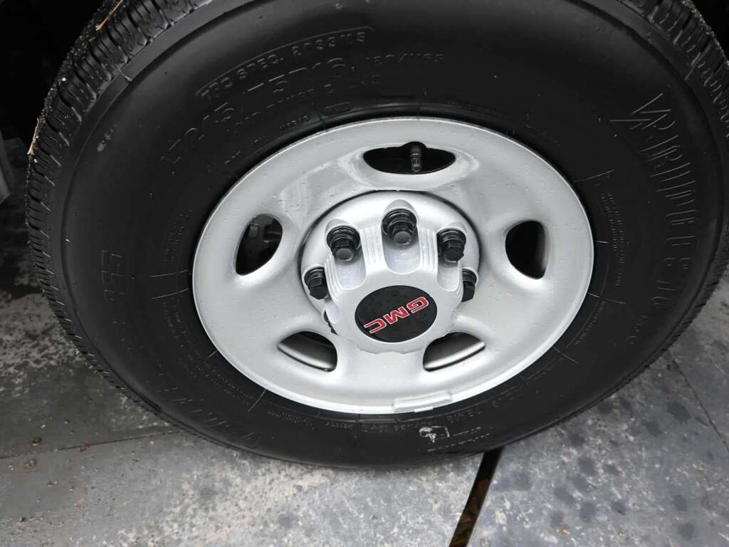 2025 GMC Savana Cargo RWD 2500 Regular Wheelbase Work Van