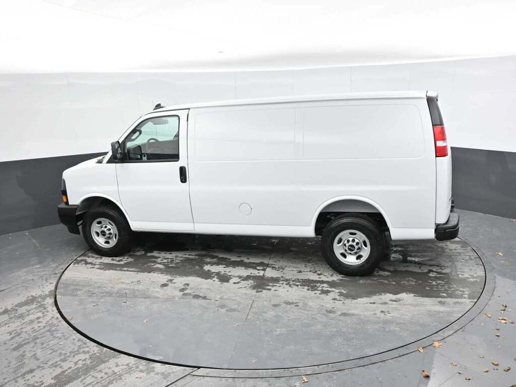 2025 GMC Savana Cargo RWD 2500 Regular Wheelbase Work Van