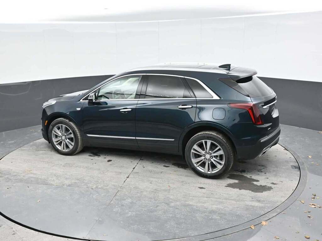 2026 Cadillac XT5 Premium Luxury AWD