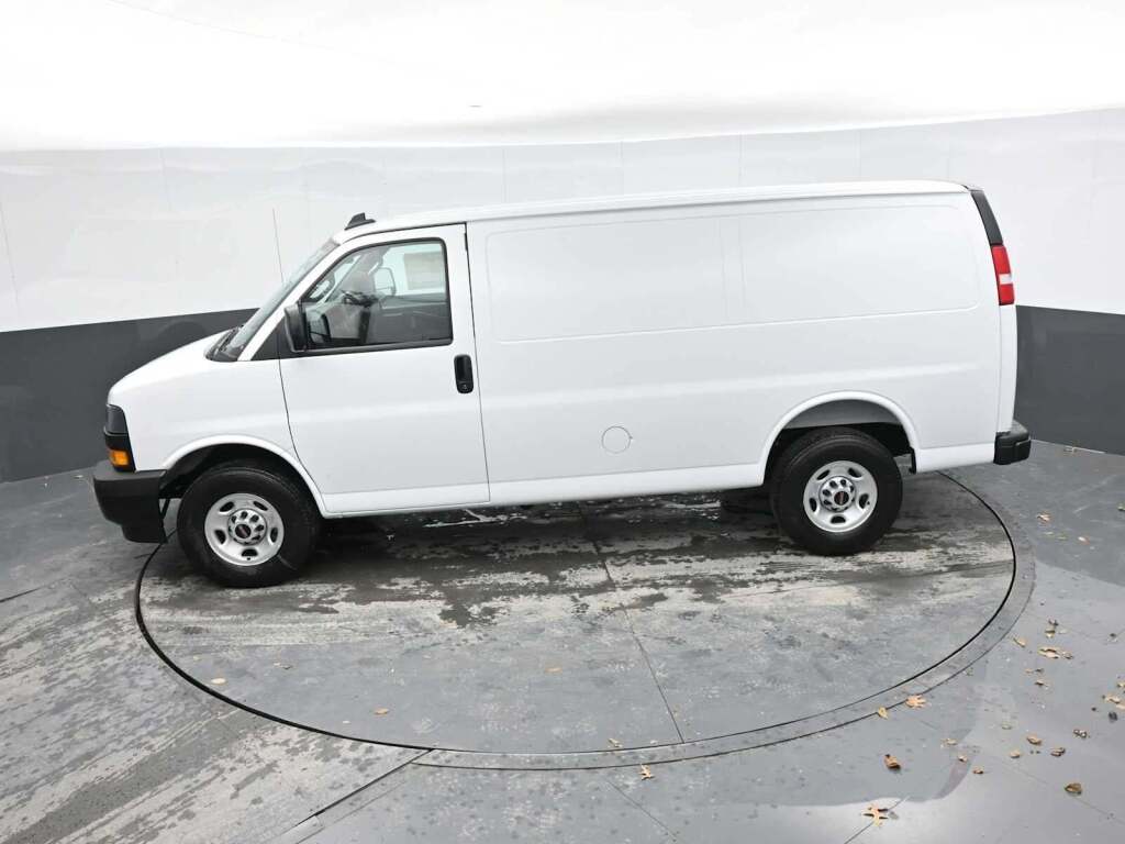 2025 GMC Savana Cargo RWD 2500 Regular Wheelbase Work Van