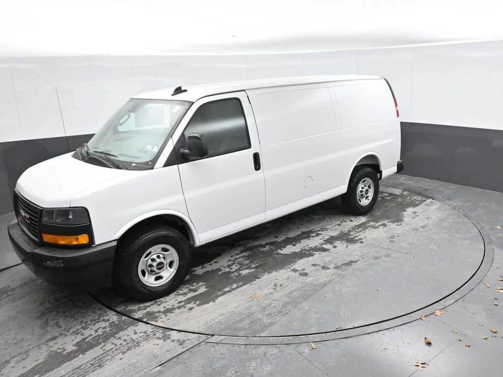 2025 GMC Savana Cargo RWD 2500 Regular Wheelbase Work Van