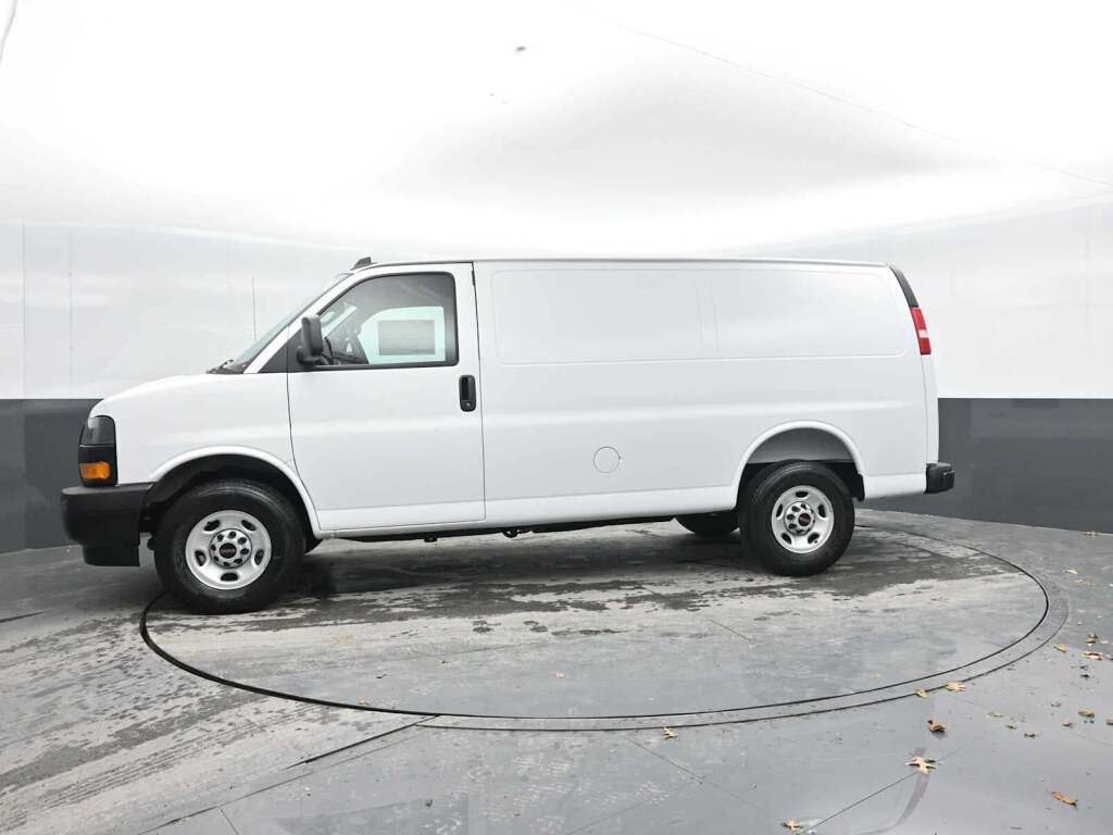 2025 GMC Savana Cargo RWD 2500 Regular Wheelbase Work Van
