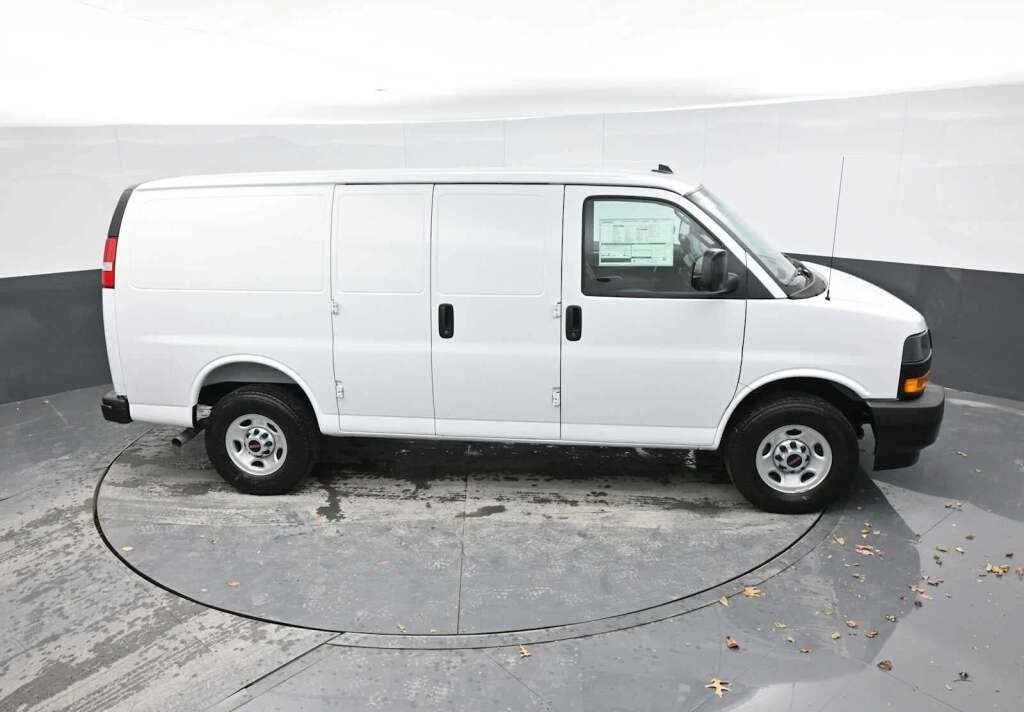 2025 GMC Savana Cargo RWD 2500 Regular Wheelbase Work Van