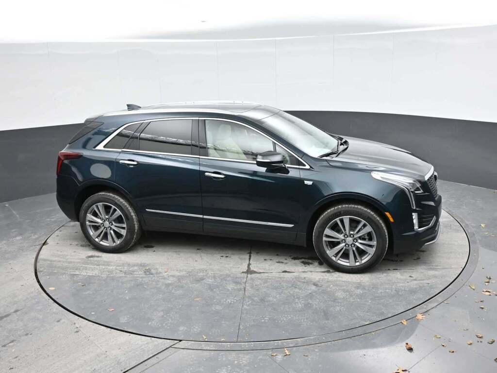 2026 Cadillac XT5 Premium Luxury AWD