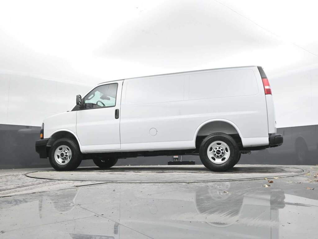 2025 GMC Savana Cargo RWD 2500 Regular Wheelbase Work Van
