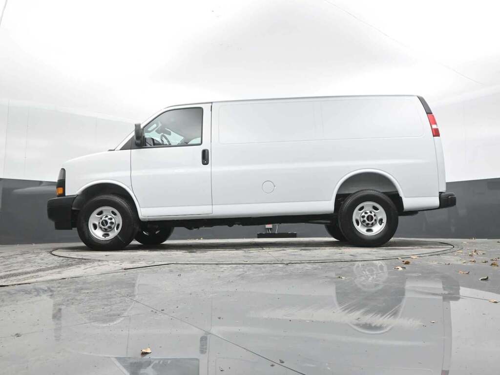 2025 GMC Savana Cargo RWD 2500 Regular Wheelbase Work Van