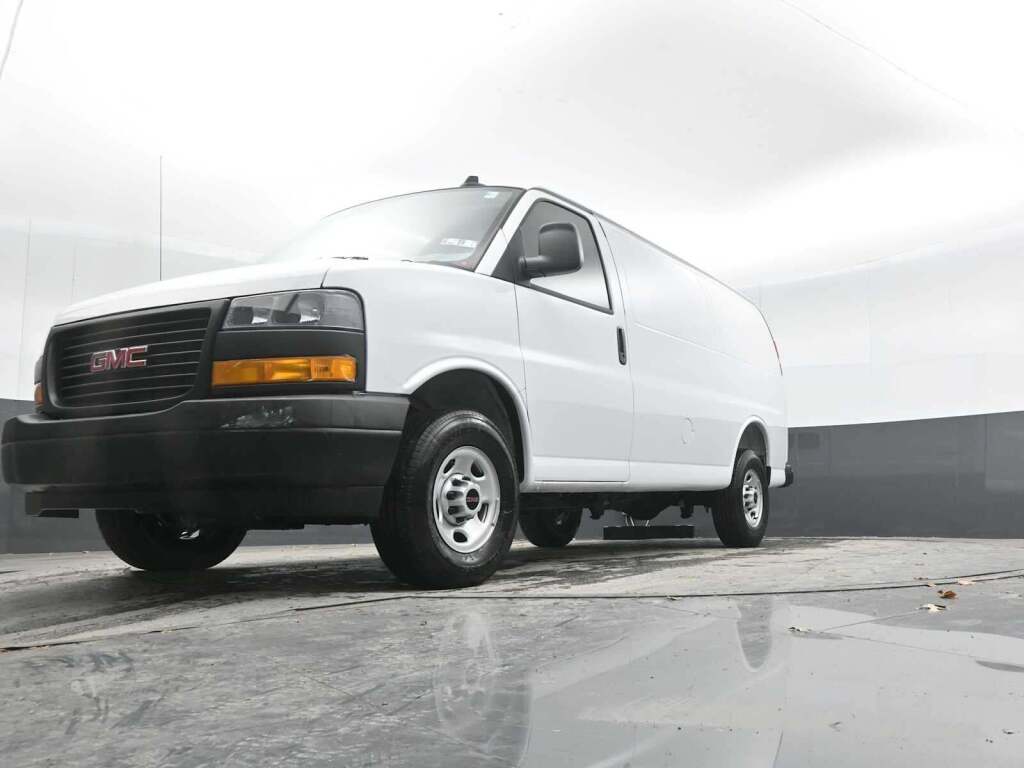 2025 GMC Savana Cargo RWD 2500 Regular Wheelbase Work Van