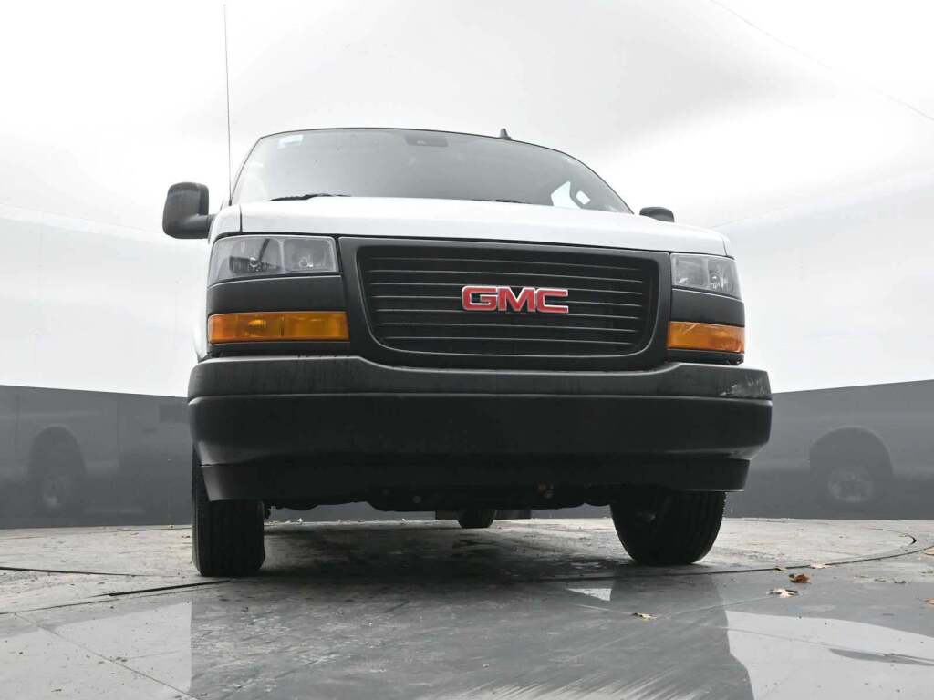 2025 GMC Savana Cargo RWD 2500 Regular Wheelbase Work Van