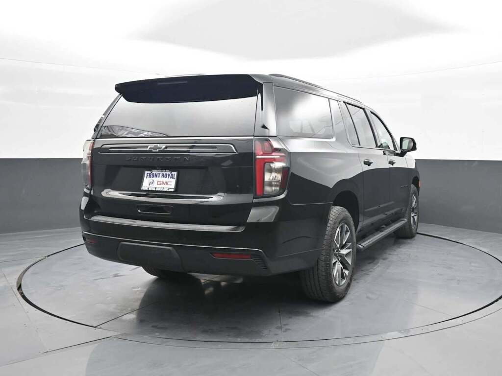 2024 Chevrolet Suburban 4WD Z71