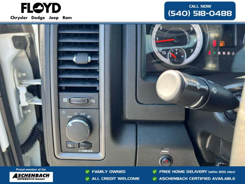 2022 Ram 1500 Classic Tradesman Crew Cab 4x4 5'7" Box