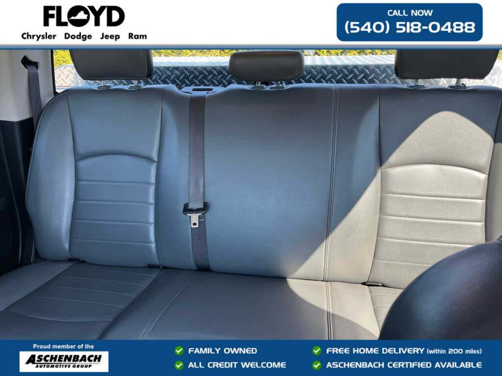 2022 Ram 1500 Classic Tradesman Crew Cab 4x4 5'7" Box