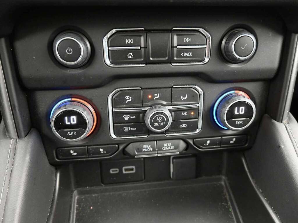 2024 Chevrolet Suburban 4WD Z71