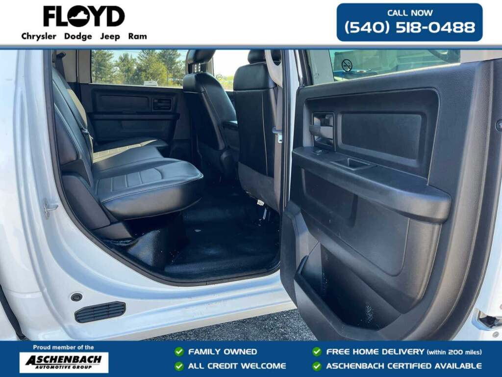 2022 Ram 1500 Classic Tradesman Crew Cab 4x4 5'7" Box