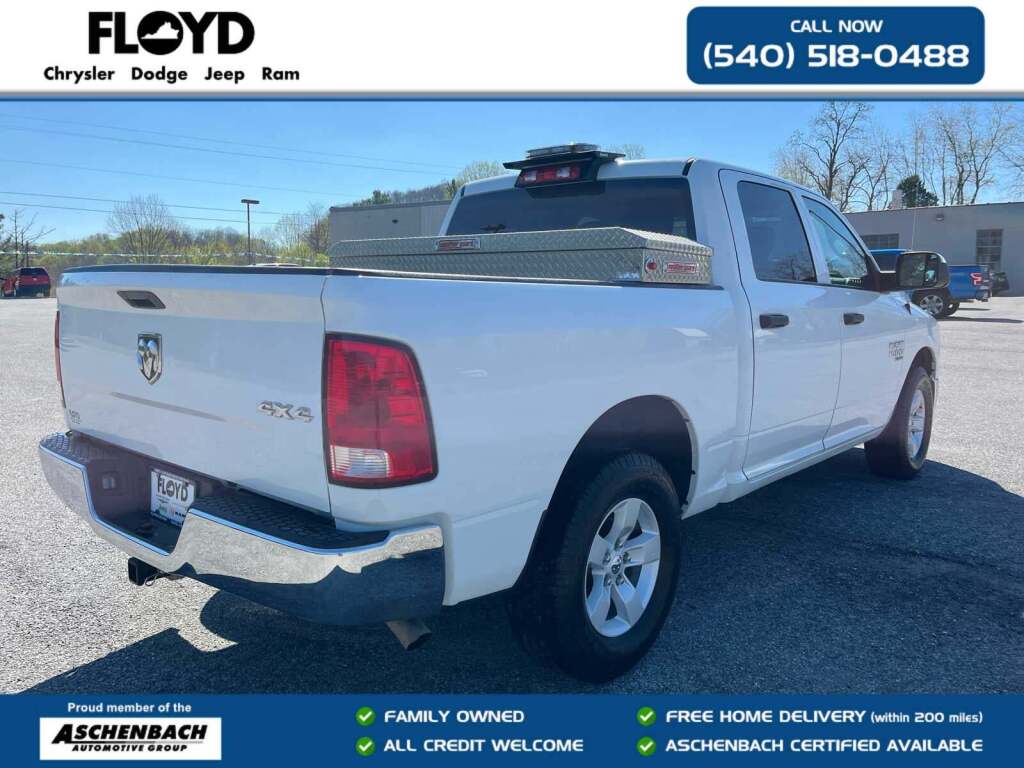 2022 Ram 1500 Classic Tradesman Crew Cab 4x4 5'7" Box
