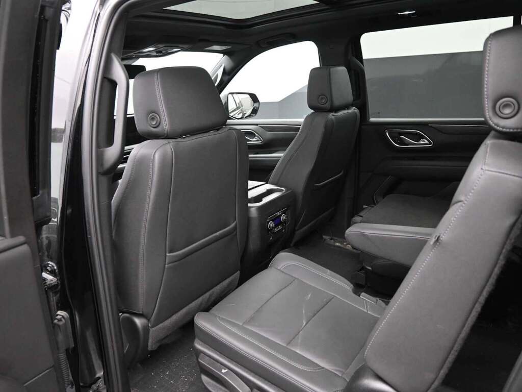 2024 Chevrolet Suburban 4WD Z71