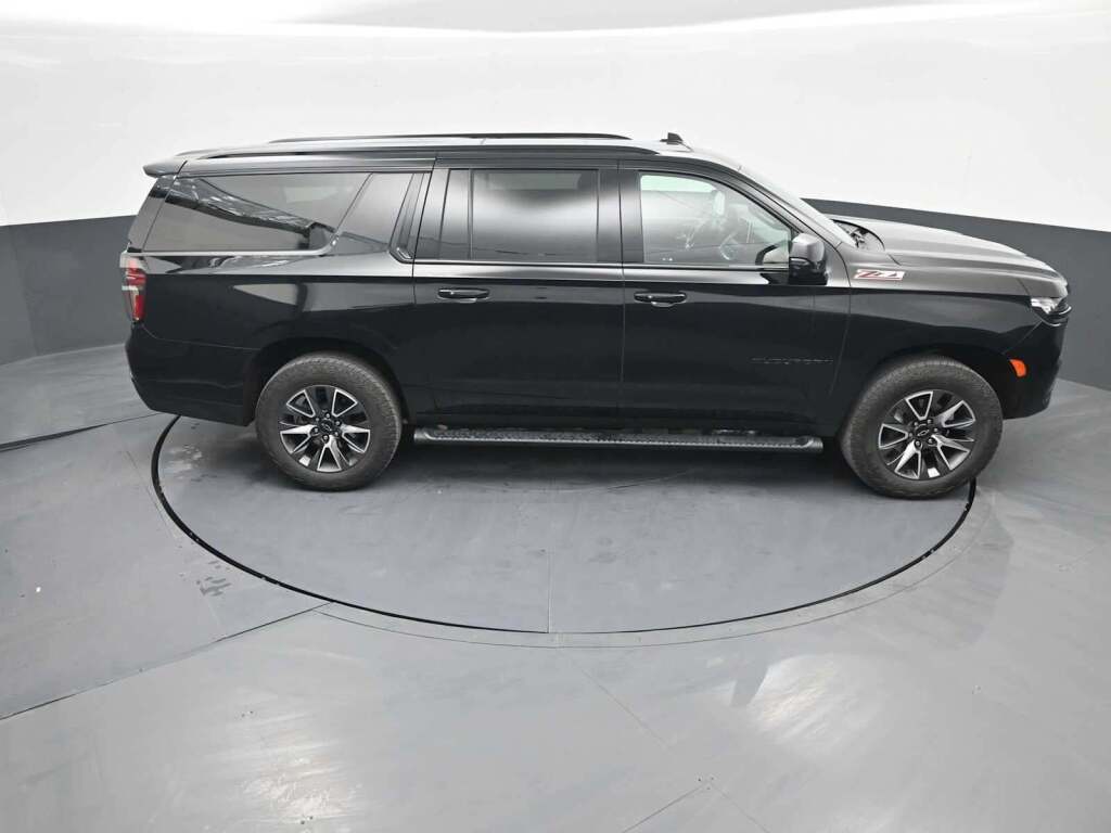 2024 Chevrolet Suburban 4WD Z71