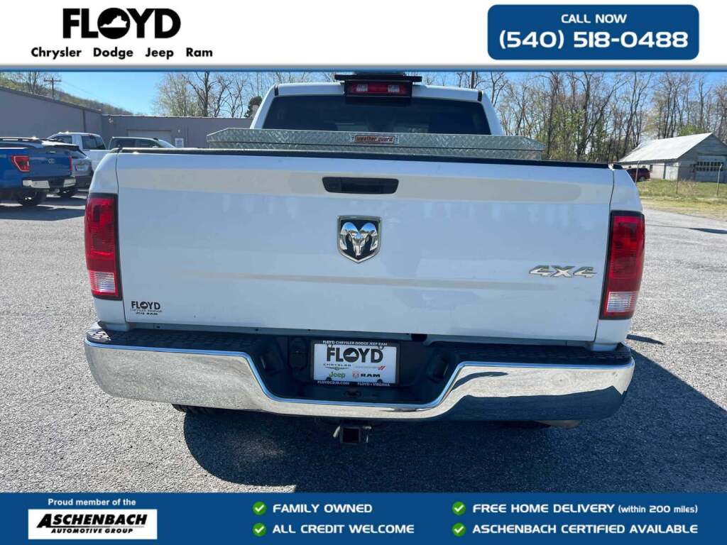 2022 Ram 1500 Classic Tradesman Crew Cab 4x4 5'7" Box