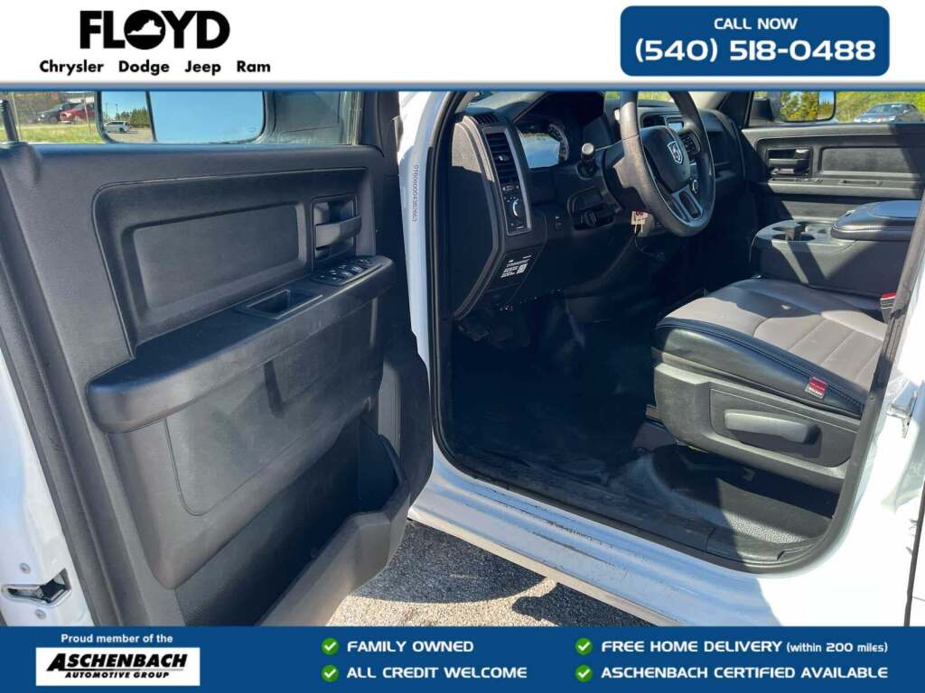 2022 Ram 1500 Classic Tradesman Crew Cab 4x4 5'7" Box