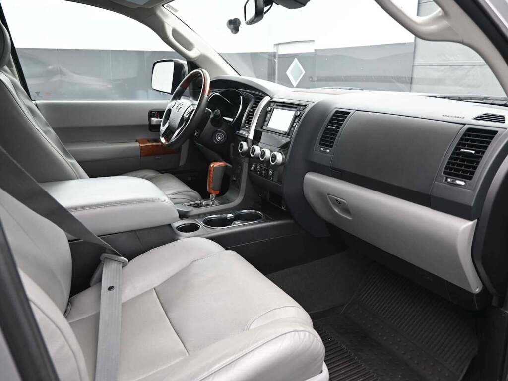 2019 Toyota Sequoia Platinum