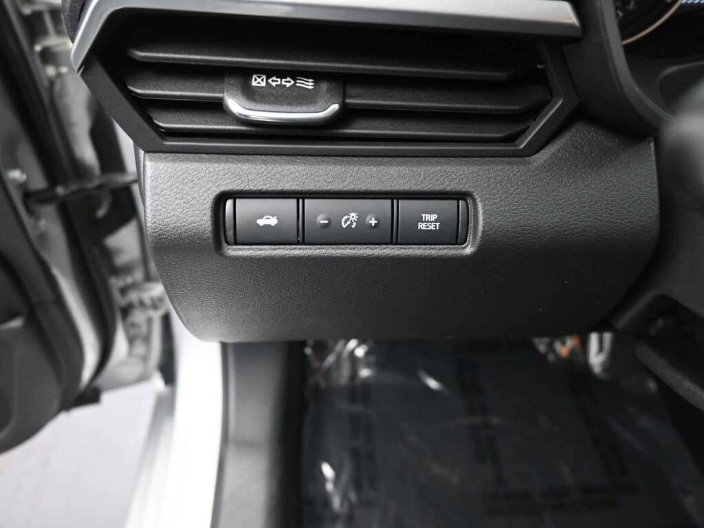 2023 Nissan Altima SV FWD