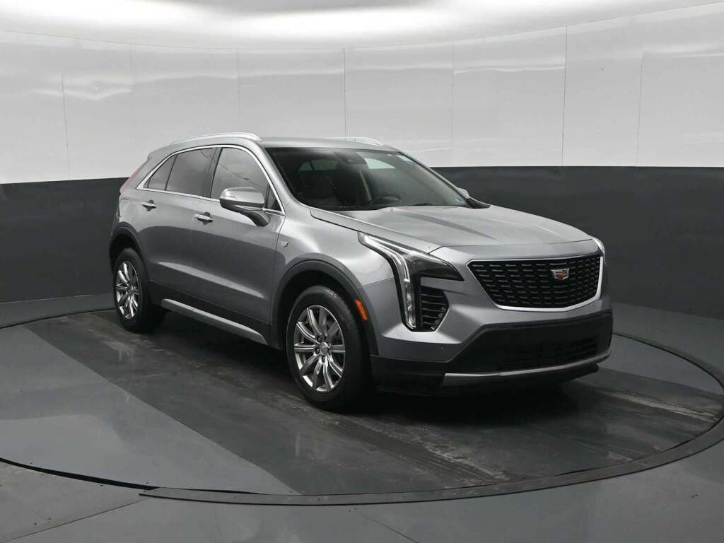 2023 Cadillac XT4 AWD Premium Luxury