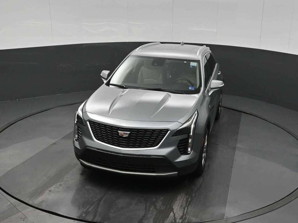 2023 Cadillac XT4 AWD Premium Luxury