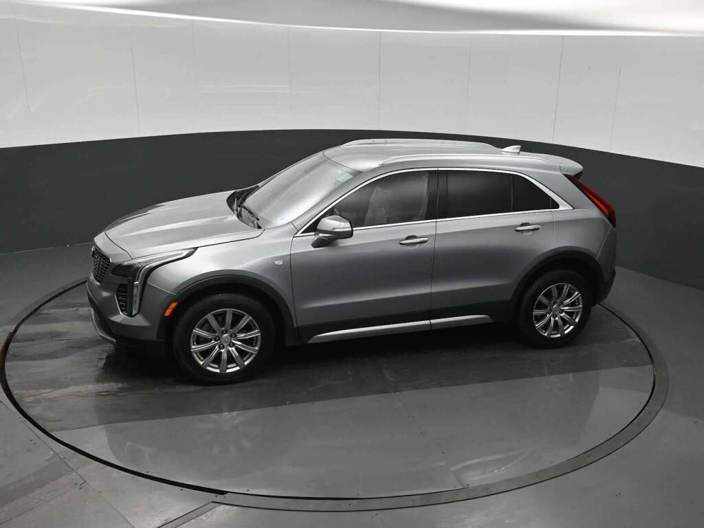 2023 Cadillac XT4 AWD Premium Luxury