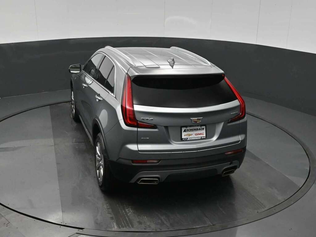 2023 Cadillac XT4 AWD Premium Luxury