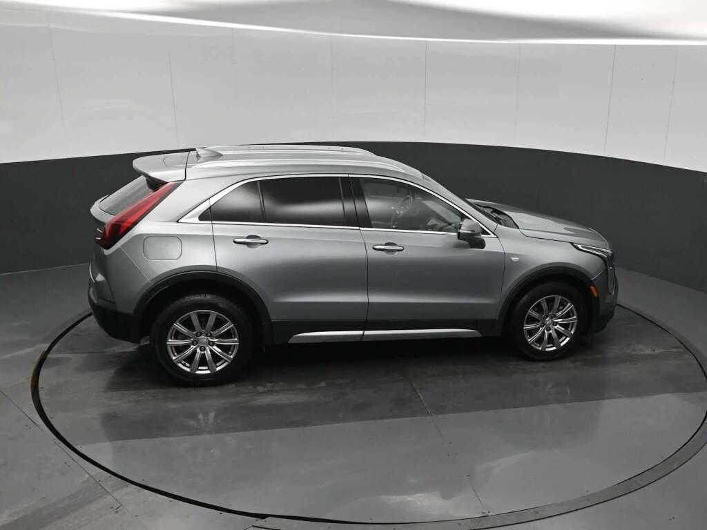 2023 Cadillac XT4 AWD Premium Luxury