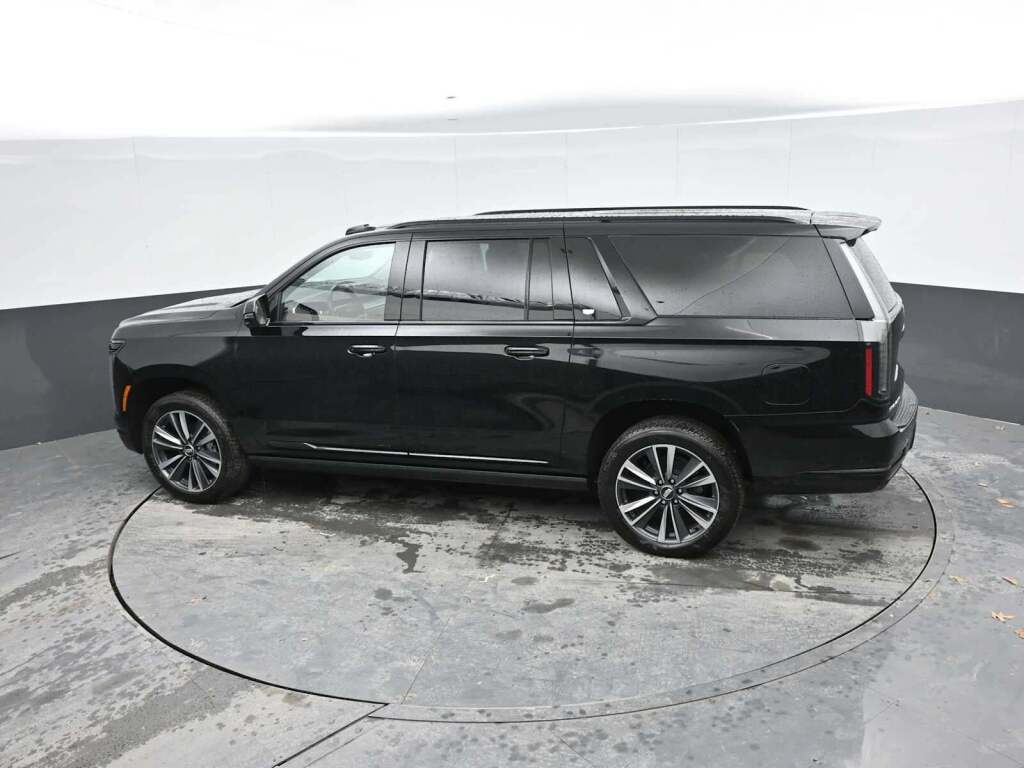 2026 Cadillac Escalade ESV Sport