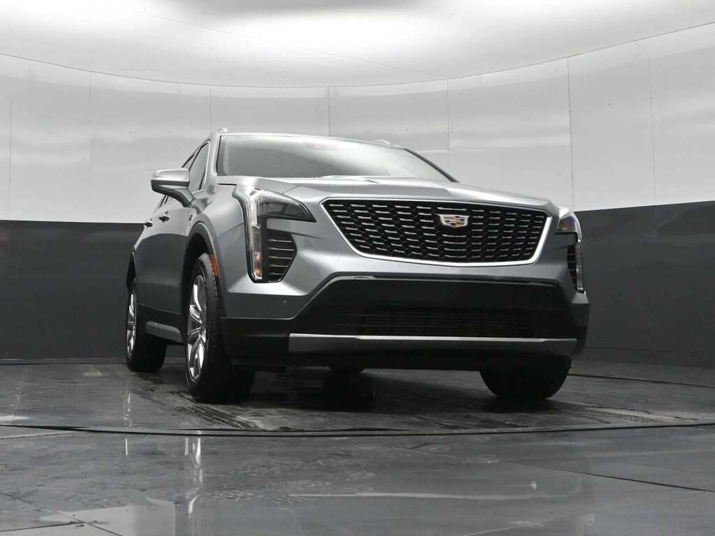 2023 Cadillac XT4 AWD Premium Luxury