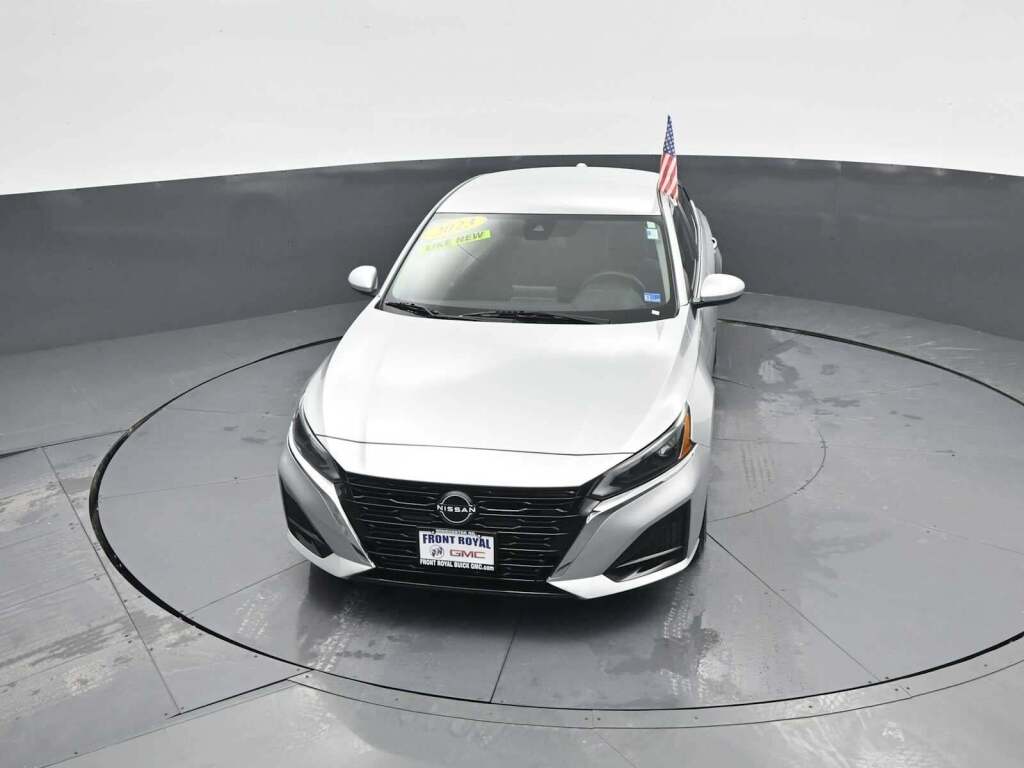 2023 Nissan Altima SV FWD