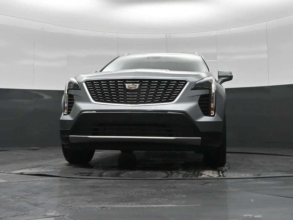 2023 Cadillac XT4 AWD Premium Luxury