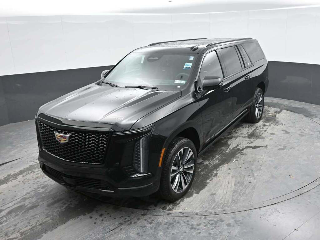 2026 Cadillac Escalade ESV Sport