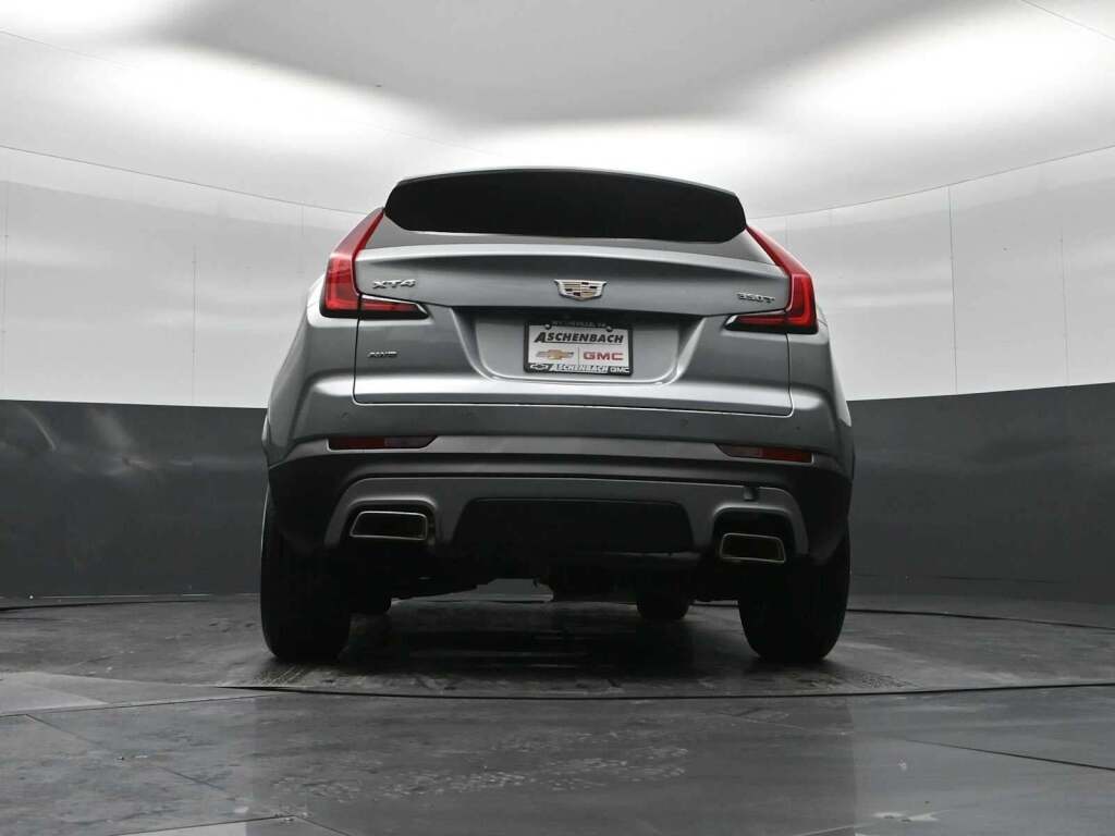 2023 Cadillac XT4 AWD Premium Luxury