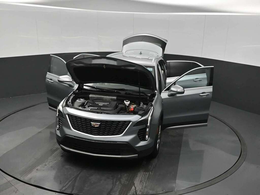 2023 Cadillac XT4 AWD Premium Luxury