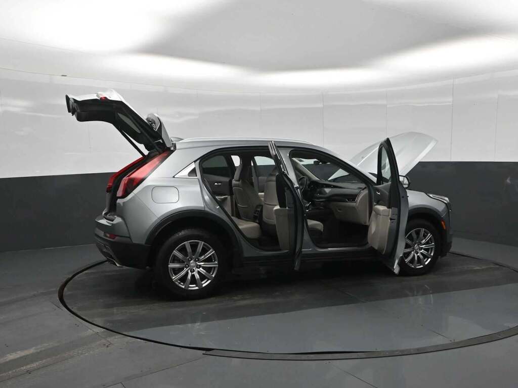 2023 Cadillac XT4 AWD Premium Luxury