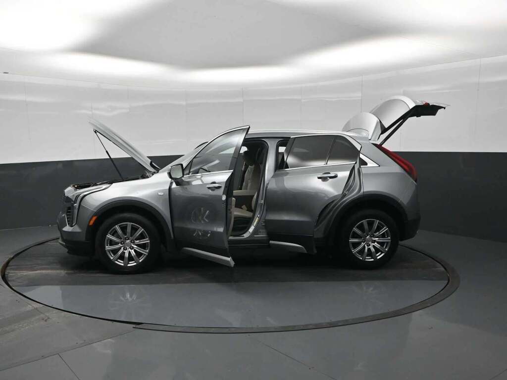 2023 Cadillac XT4 AWD Premium Luxury