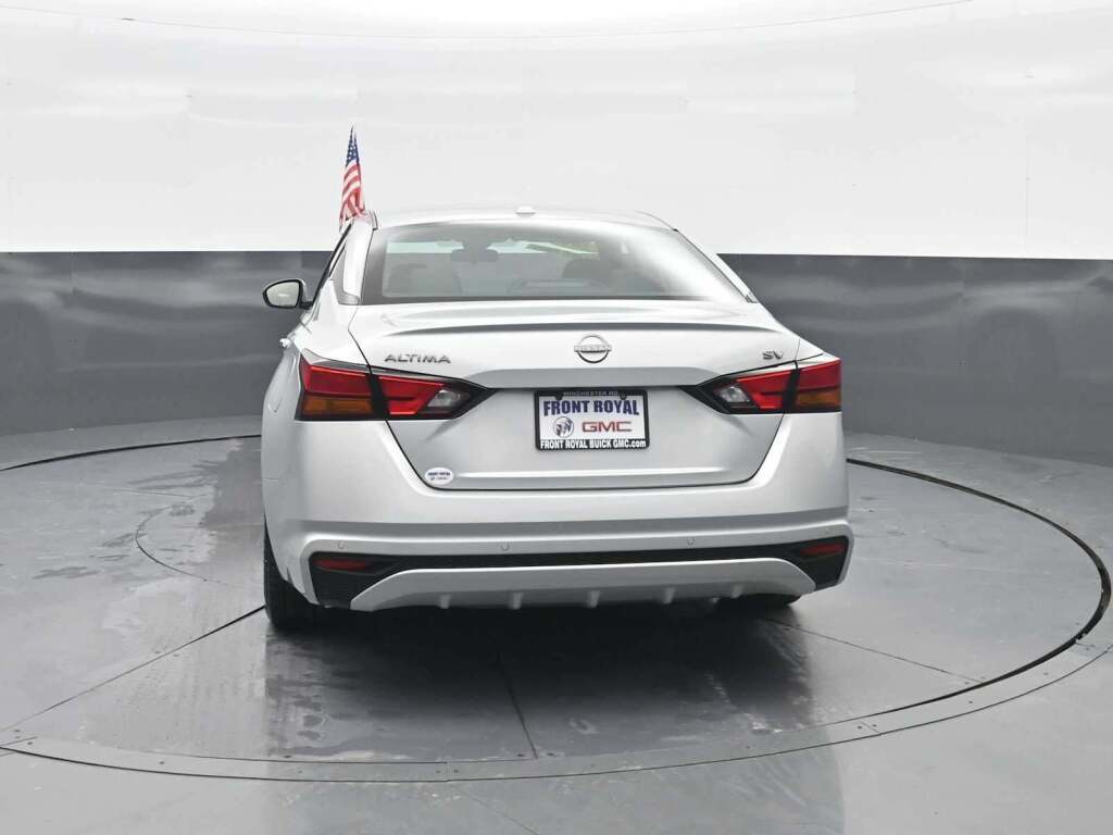 2023 Nissan Altima SV FWD
