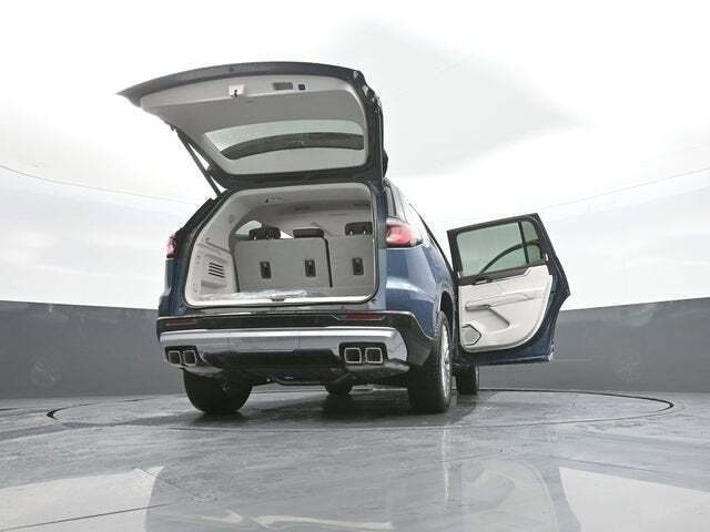 2026 GMC Acadia Denali AWD