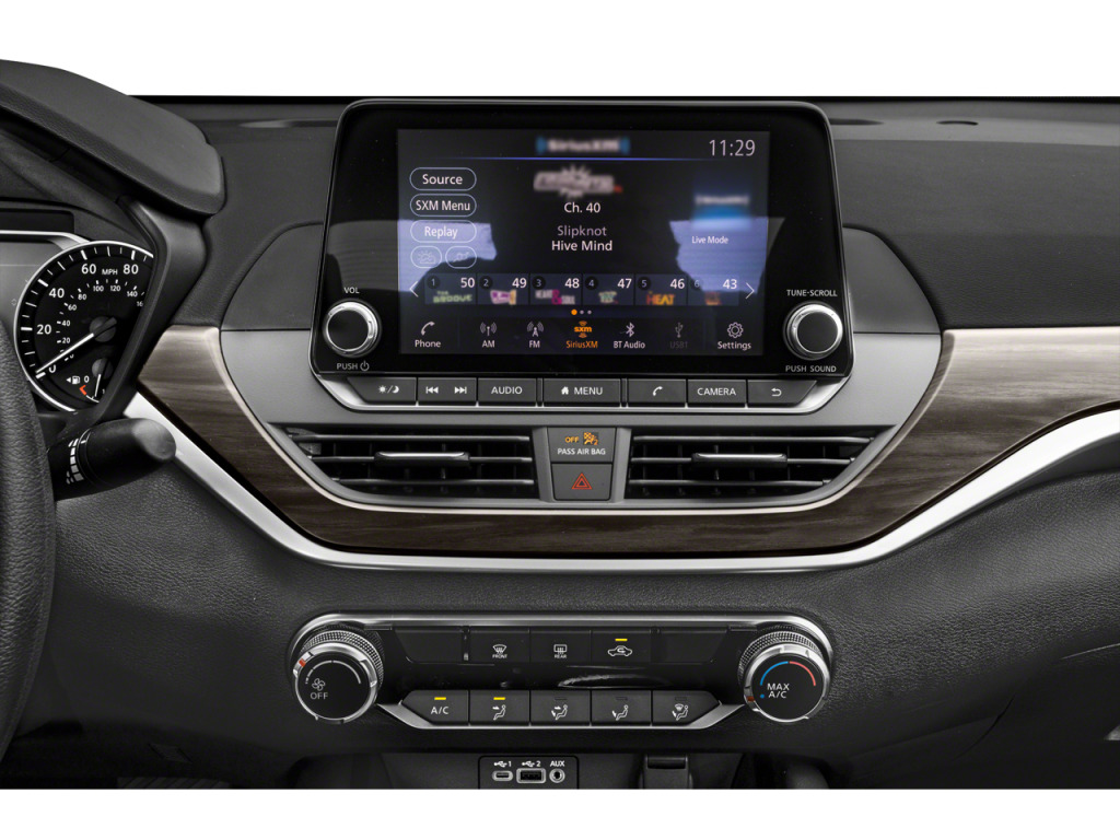 2024 Nissan Altima SV FWD