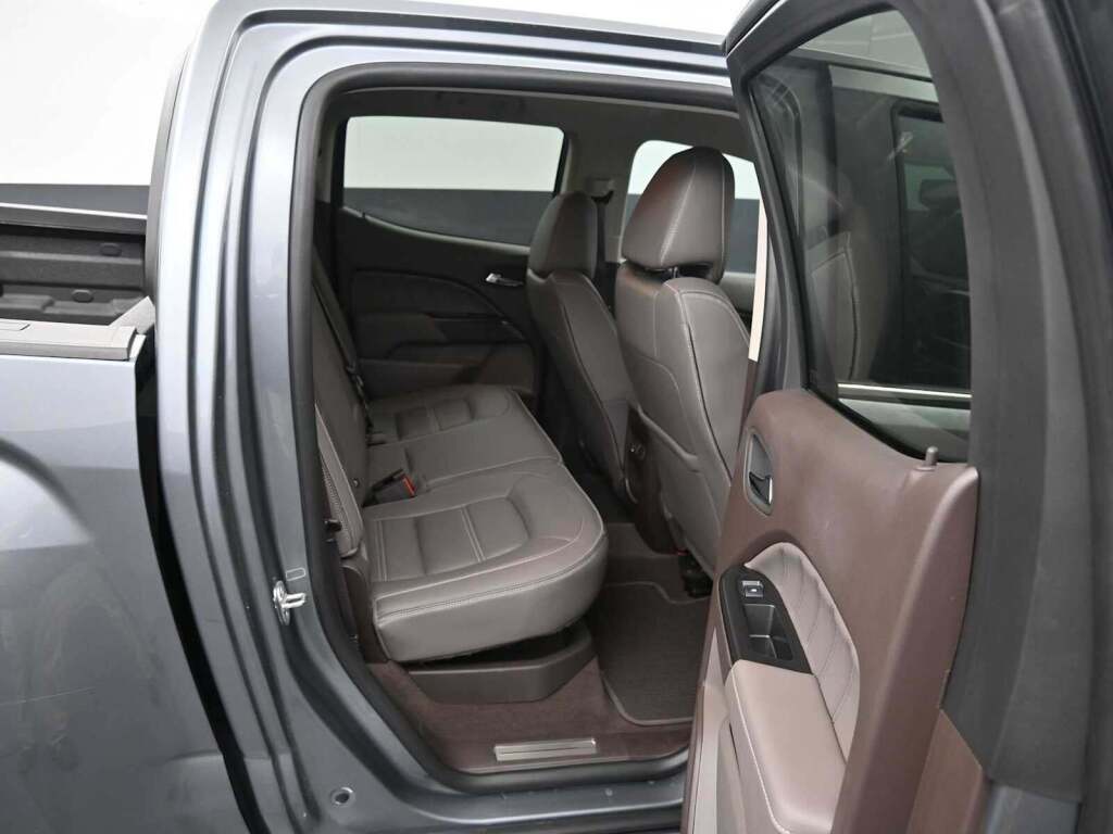 2022 GMC Canyon 4WD Crew Cab Short Box Denali
