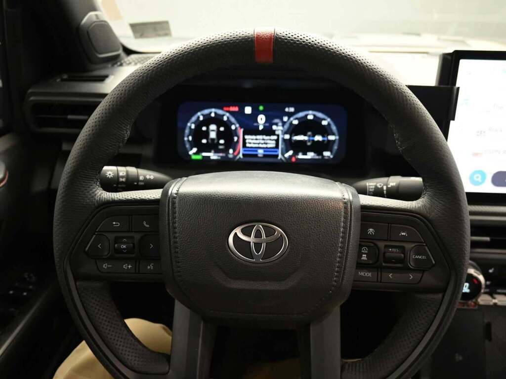 2025 Toyota Tacoma Hybrid TRD Sport 4WD