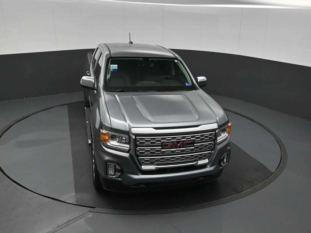 2022 GMC Canyon 4WD Crew Cab Short Box Denali