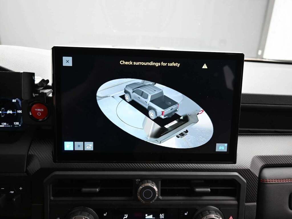 2025 Toyota Tacoma Hybrid TRD Sport 4WD