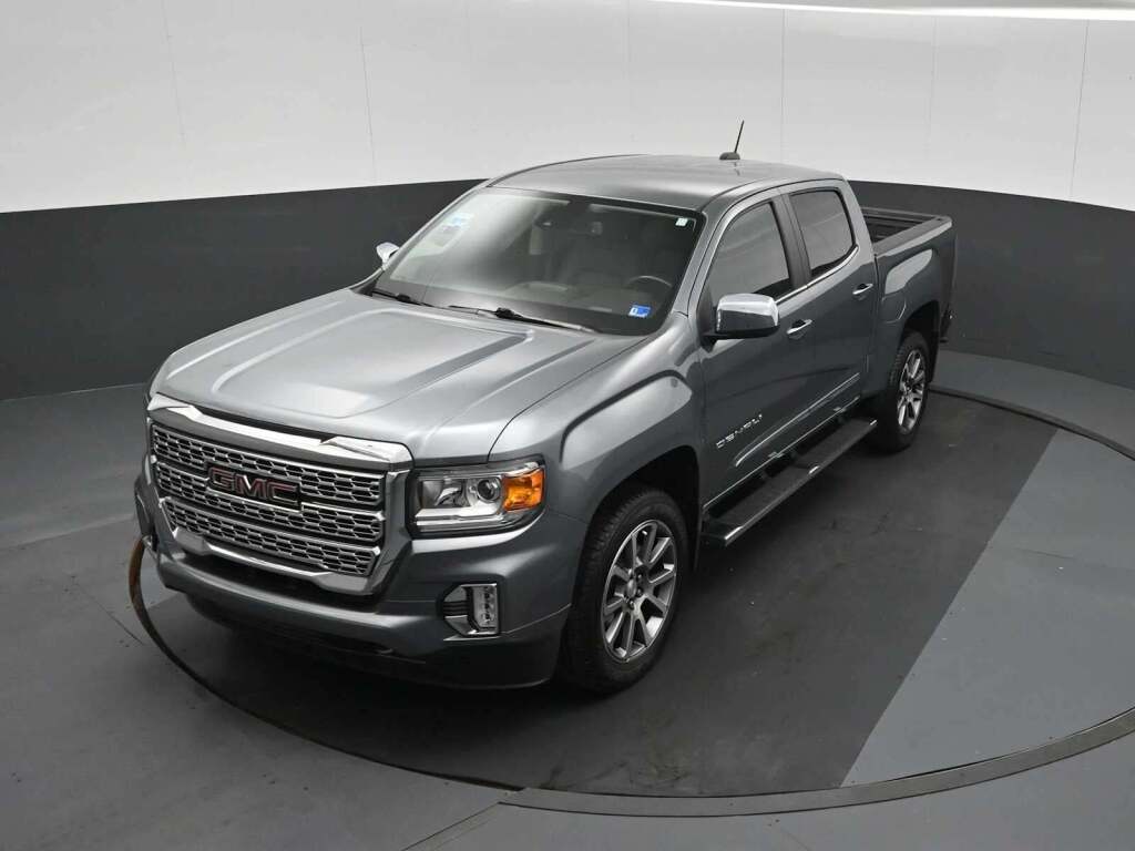 2022 GMC Canyon 4WD Crew Cab Short Box Denali