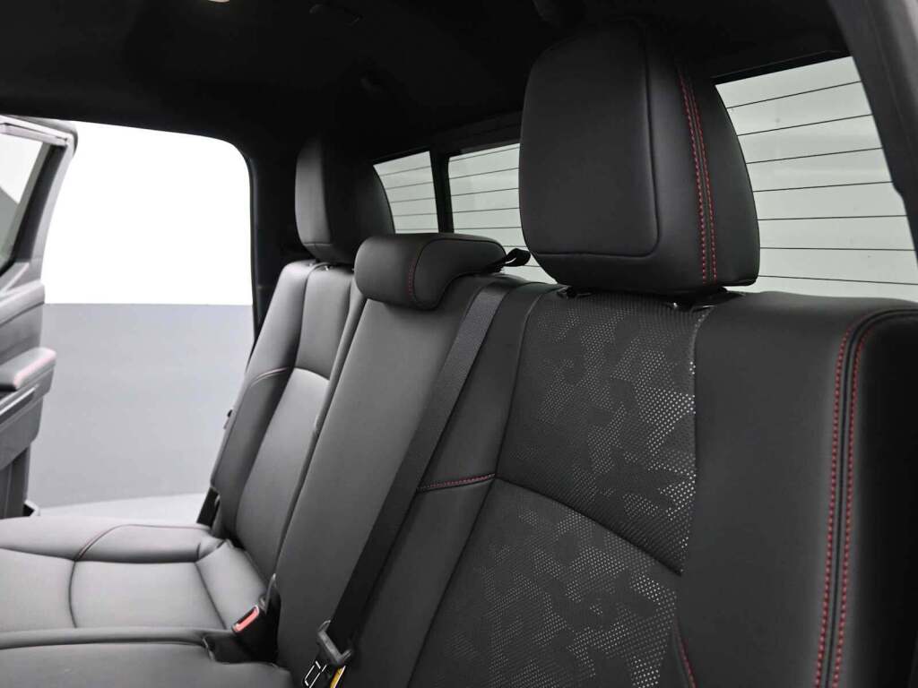 2025 Toyota Tacoma Hybrid TRD Sport 4WD