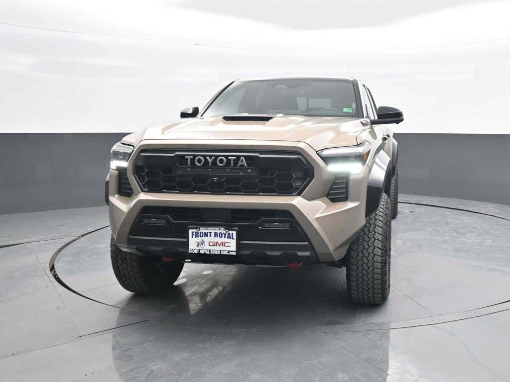 2025 Toyota Tacoma Hybrid TRD Sport 4WD